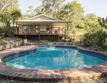 Horse Farm Stay Lodge Accommodation